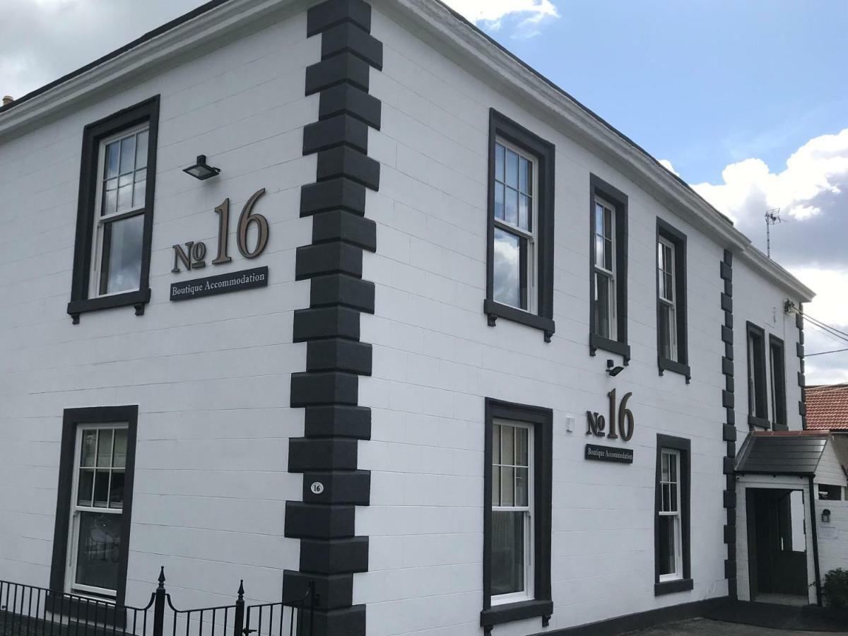 No.16 Hotel Seaham Buitenkant foto The former railway station at 16 Station Road, now a private house